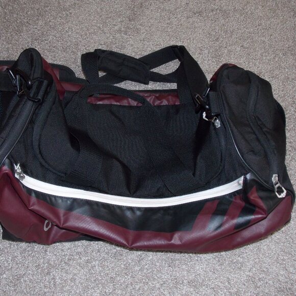 adidas Team Issue Duffel Bag - Picture 11 of 11